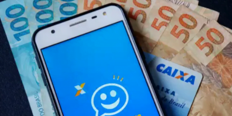 Brasileiros ainda podem sacar R$ 1 mil no CAIXA TEM; veja a lista