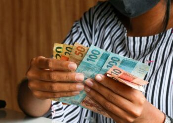 Quem recebe BPC pode receber o 13º salário?