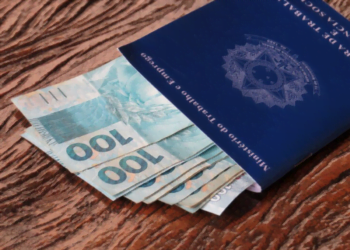 Quem tem direito ao pagamento do 13º salário? Quando cai na conta?