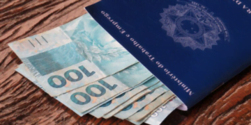 Quem tem direito ao pagamento do 13º salário? Quando cai na conta?