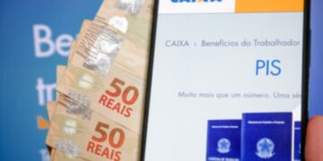 SAIU! Saque do PIS APROVADO para mais de 500 mil trabalhadores