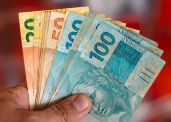 Governo já está liberando PIX de R$ 600 para brasileiros