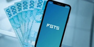Antecipar o FGTS para viajar no final do ano é uma boa ideia?