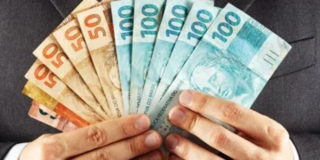 Faltas no serviço ou demissão fazem o trabalhador PERDER o 13º salário?