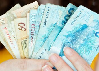 GRANA EXTRA na conta do FGTS anima trabalhadores