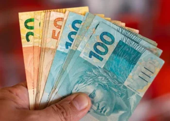 Governo libera parcela extra de R$ 2.640 para este grupo de brasileiros