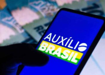 R$ 15 MIL do Auxílio Brasil: Veja se o seu nome está na lista para receber a indenização