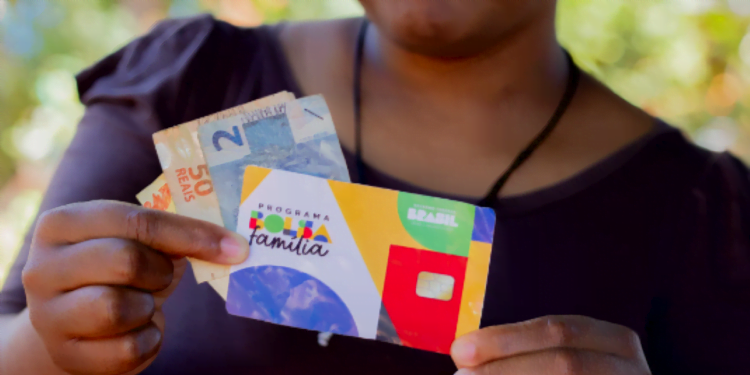 Bolsa Família de Dezembro: confira calendário antecipado e valores extras