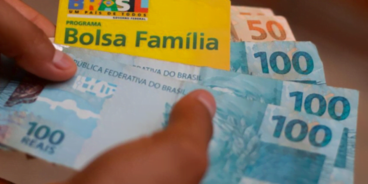 Bolsa Família: Governo libera pagamento de parcelas retroativas em dezembro