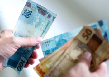 TÁ NA CONTA! Últimos dias para sacar o seu Abono PIS/PASEP 2023