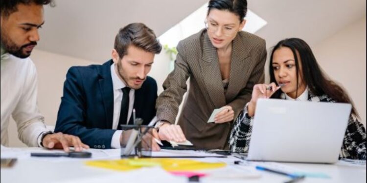 Mudança na relação trabalhista? CAS decreta que ACORDO COLETIVO pode alterar JORNADA DE TRABALHO sem REDUÇÃO SALARIAL