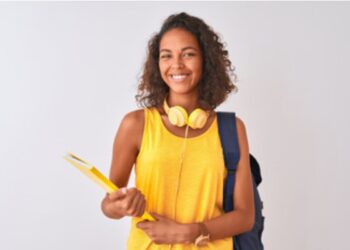 Transforme Sua Realidade com o Auxílio Jovem: Saiba o Caminho para Aproveitar os R$1.200!