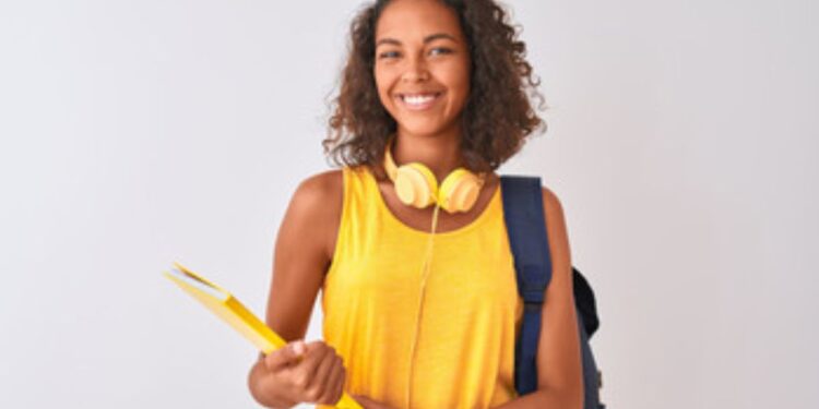 Transforme Sua Realidade com o Auxílio Jovem: Saiba o Caminho para Aproveitar os R$1.200!