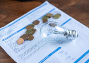 Conta de energia GRATUITA nos próximos meses para estes brasileiros