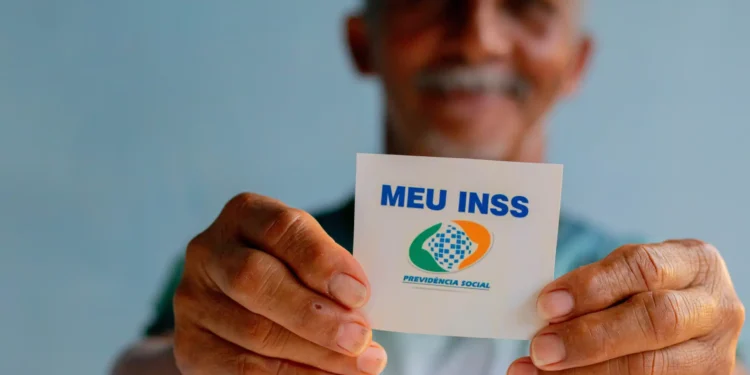 INSS anuncia novas exigências e reajuste para aposentados em 2024