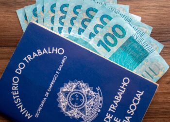 Jornada de trabalho será reduzida em todo o país SEM MUDANÇA salarial; entenda