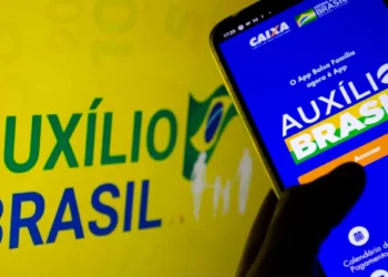Veja o passo a passo para consultar pagamento do PIX de R$ 15 mil do Auxílio Brasil
