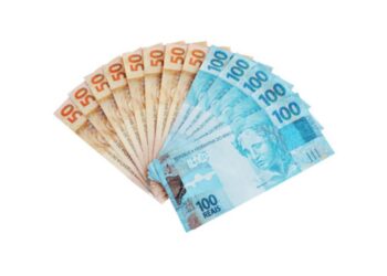 Auxílio Brasil Reservará Pagamento de R$ 15 Mil em 2024 para Grupo Específico