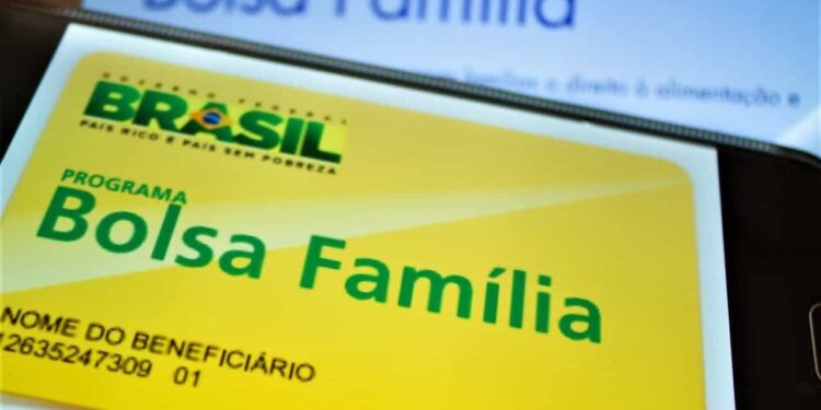 Cartão Bolsa Família: Saiba como SOLICITAR o seu e aproveitar todas as vantagens