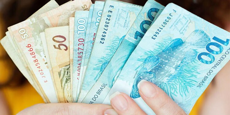 Depósito de R$600 na conta DESTES cidadãos HOJE(13/12)