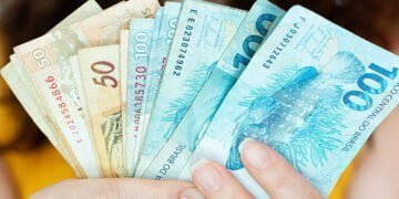 BPC terá aumento em 2024 e beneficiários devem receber R$ 1.412
