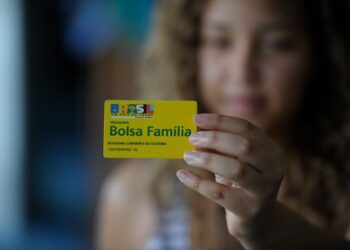 Abono Natalino do Bolsa Família de Dezembro: Veja lista de beneficiários que vão receber!