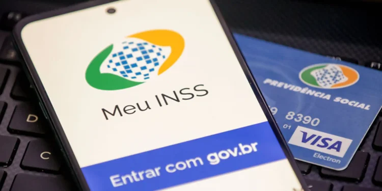 INSS está ligando para os segurados ANTECIPAREM os benefícios
