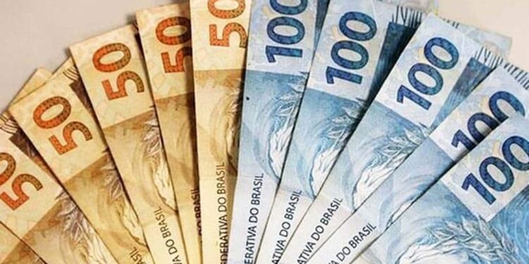 Saque de R$ 15 mil do Bolsa Família: veja quem será contemplado