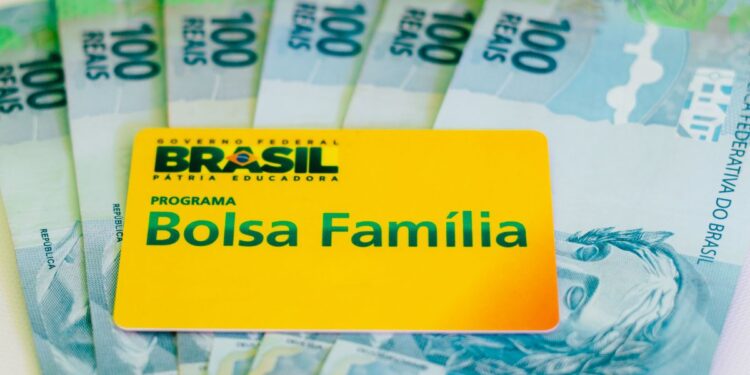 Bolsa Família unificado está liberada para mais de 2 milhões de beneficiários; veja como acessar