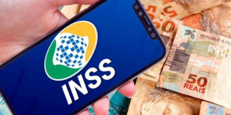 Aposentados e pensionistas do INSS recebem PRESENTÃO SURPRESA antes do Carnaval