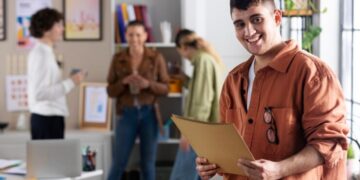 JOVEM APRENDIZ: Veja quais são os direitos do trabalhador da categoria