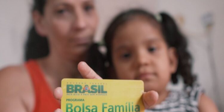 Bolsa Família de Janeiro ANTECIPADO para este grupo HOJE (17/01)?
