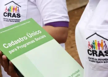 Bolsa Família: Representante do CRAS pode vir até a minha casa? Entenda
