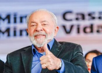 Lula toma DECISÃO OFICIAL sobre pagamento do 13º salário do BOLSA FAMÍLIA em 2024