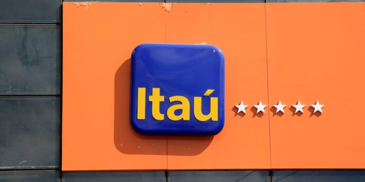 Aposentados vibram de alegria HOJE (22/01) com SAQUE EXTRA no banco Itaú