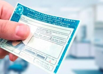 Idosos com mais de 65 anos podem renovar a CNH gratuitamente! Veja como!