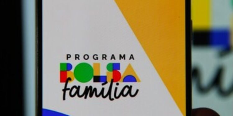 Bolsa Família: Possibilidade de Antecipação do Saque pelo Caixa Tem