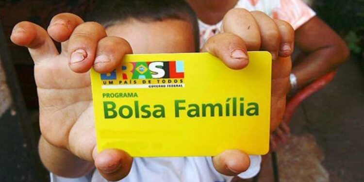 Veja quem tem direito ao ADICIONAL do Bolsa Família neste mês!