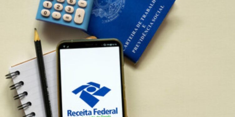 Descubra Agora: Como Aposentados Podem Ficar Isentos do Imposto de Renda!