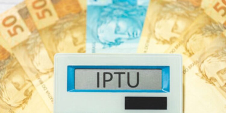 IPTU 2024: Saiba tudo sobre o Parcelamento Simplificado e seus Juros