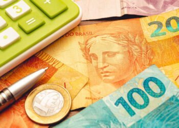 Isenção do Imposto de Renda 2024 foi AMPLIADA para R$ 2.824? Confira