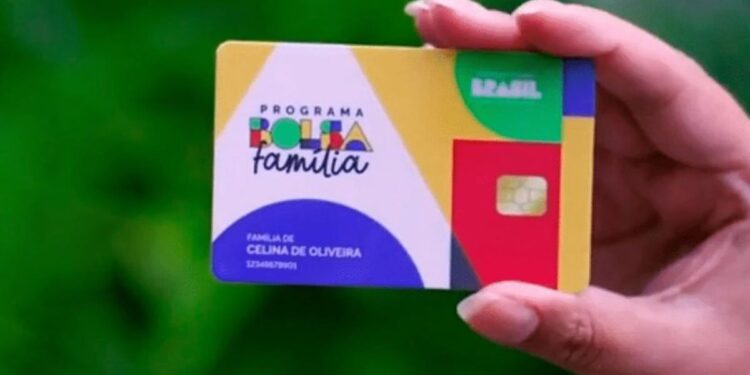 CRAS irá visitar titulares do BOLSA FAMÍLIA para CANCELAR o benefício? O que acontece? Saiba agora