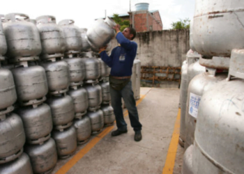 BOA NOTÍCIA do Vale-Gás: Primeira parcela do ano vai ser liberada em poucos dias! Veja calendário e valor atualizado
