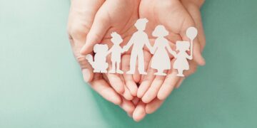 ALERTA GERAL para mãe solteira: Confira essa lista de BENEFÍCIOS DISPONÍVEIS