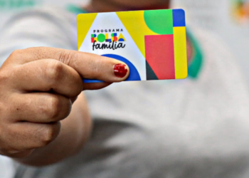 CAIXA libera PIX PREMIADO para beneficiários do BOLSA FAMÍLIA com este NIS HOJE (28/02)