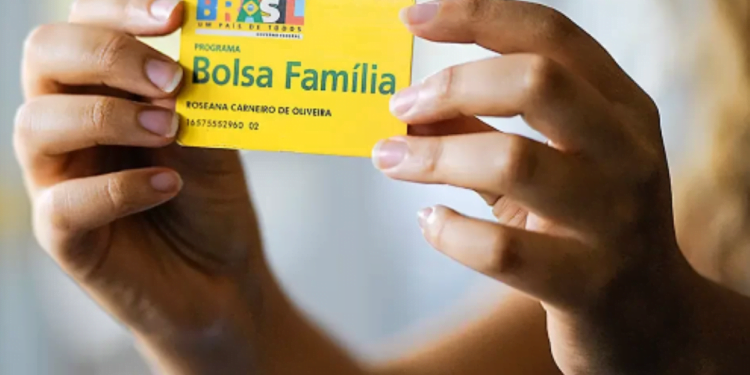 FESTA HOJE (24/02): Milhares de NOVOS CPFs foram APROVADOS no BOLSA FAMÍLIA; veja se seu nome está na lista!