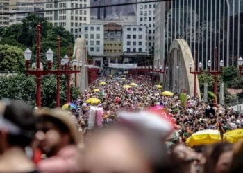 Feriado de Carnaval: Saiba como fica a jornada de trabalho neste período