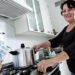 Existe APOSENTADORIA para donas de casa que nunca contribuíram? Descubra aqui!