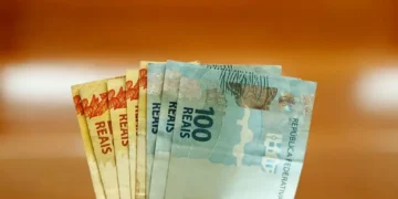 Quem trabalhou em 2023 vai receber o abono salarial este ano? Entenda aqui