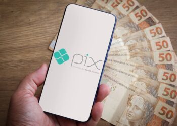 Beneficiários do Bolsa Família e BPC podem receber PIX RECHEADO de R$ 2.012; saiba como